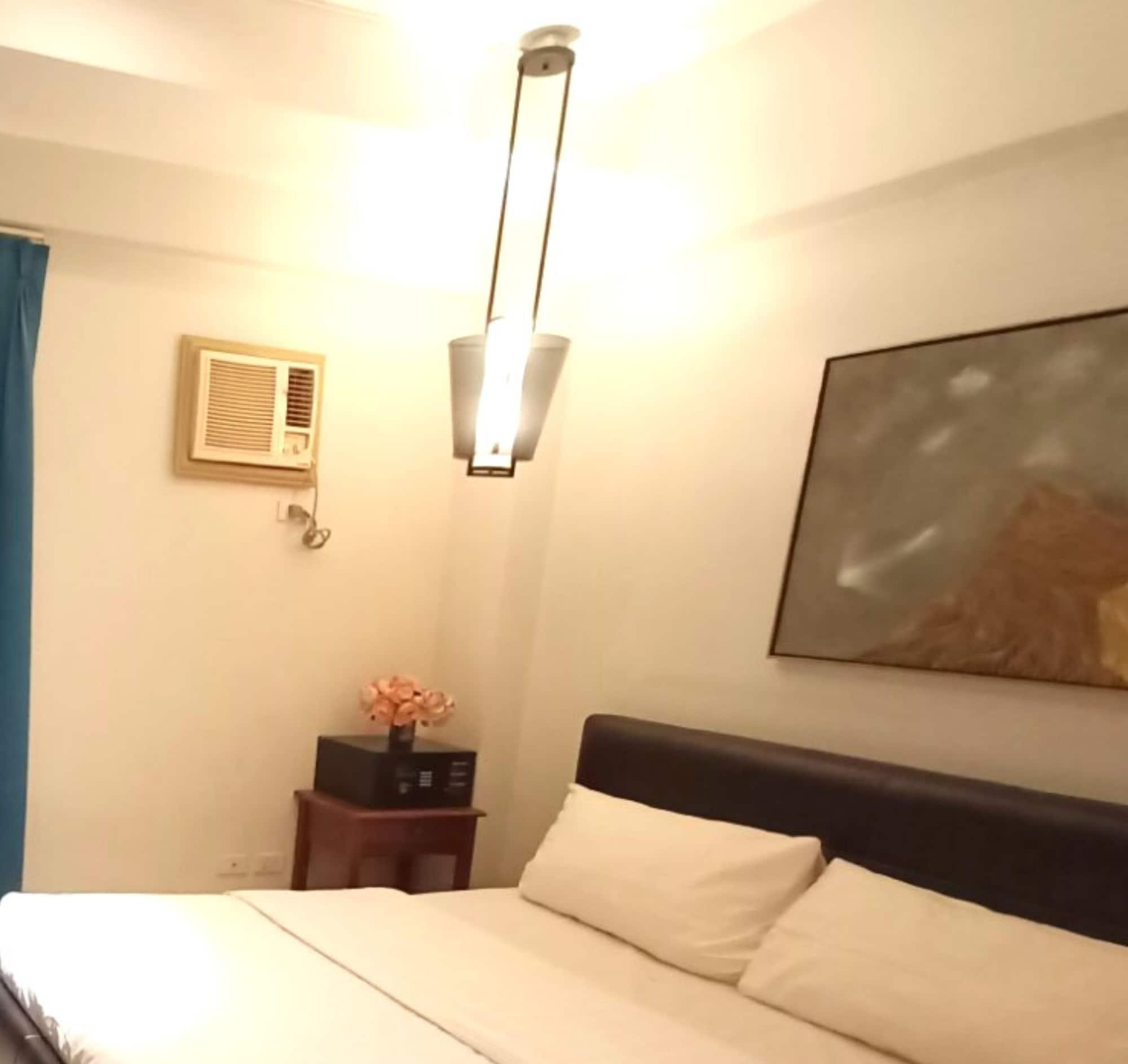 קואזון סיטי Pacific Park Hotel מראה חיצוני תמונה