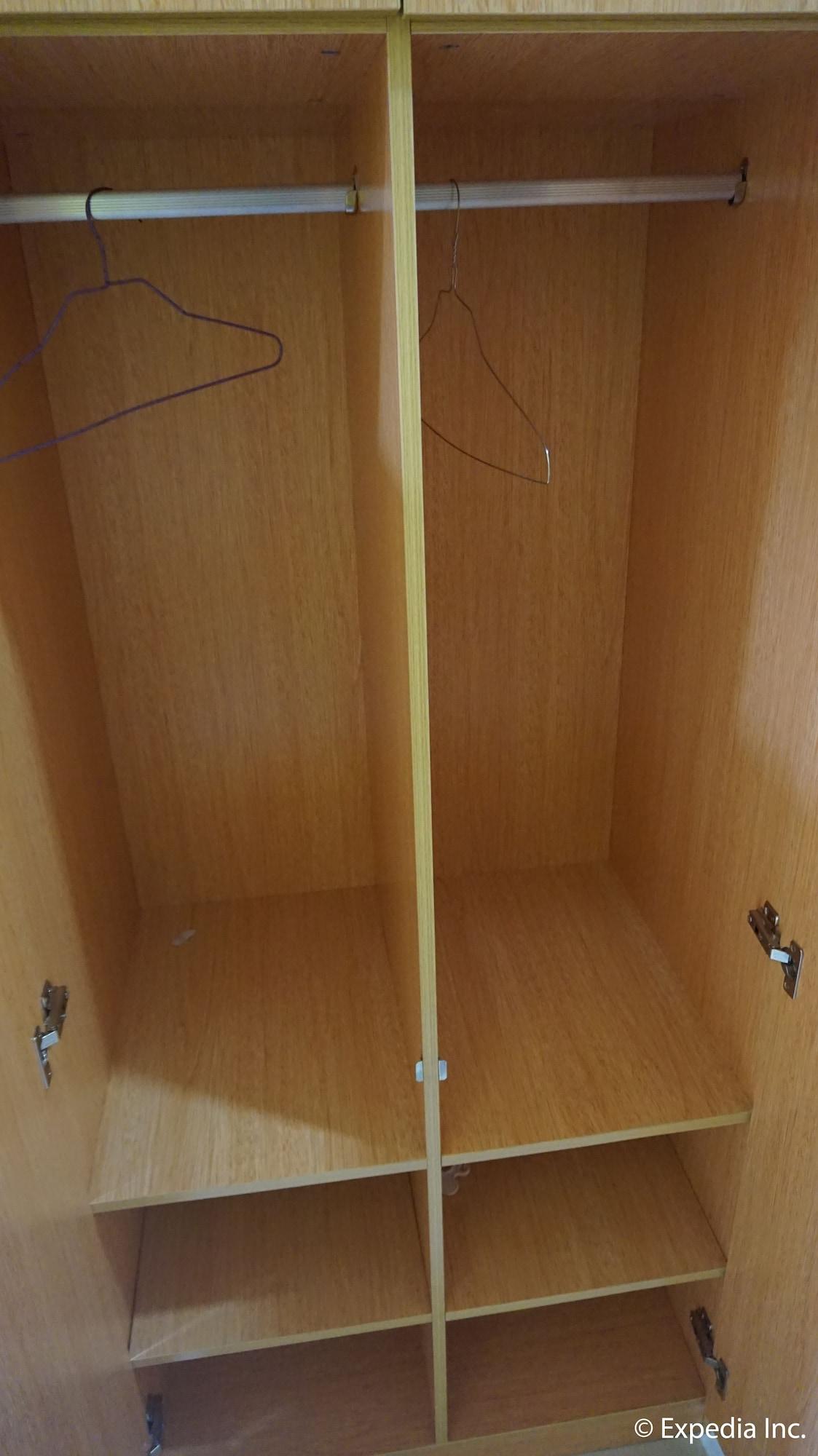 קואזון סיטי Pacific Park Hotel מראה חיצוני תמונה