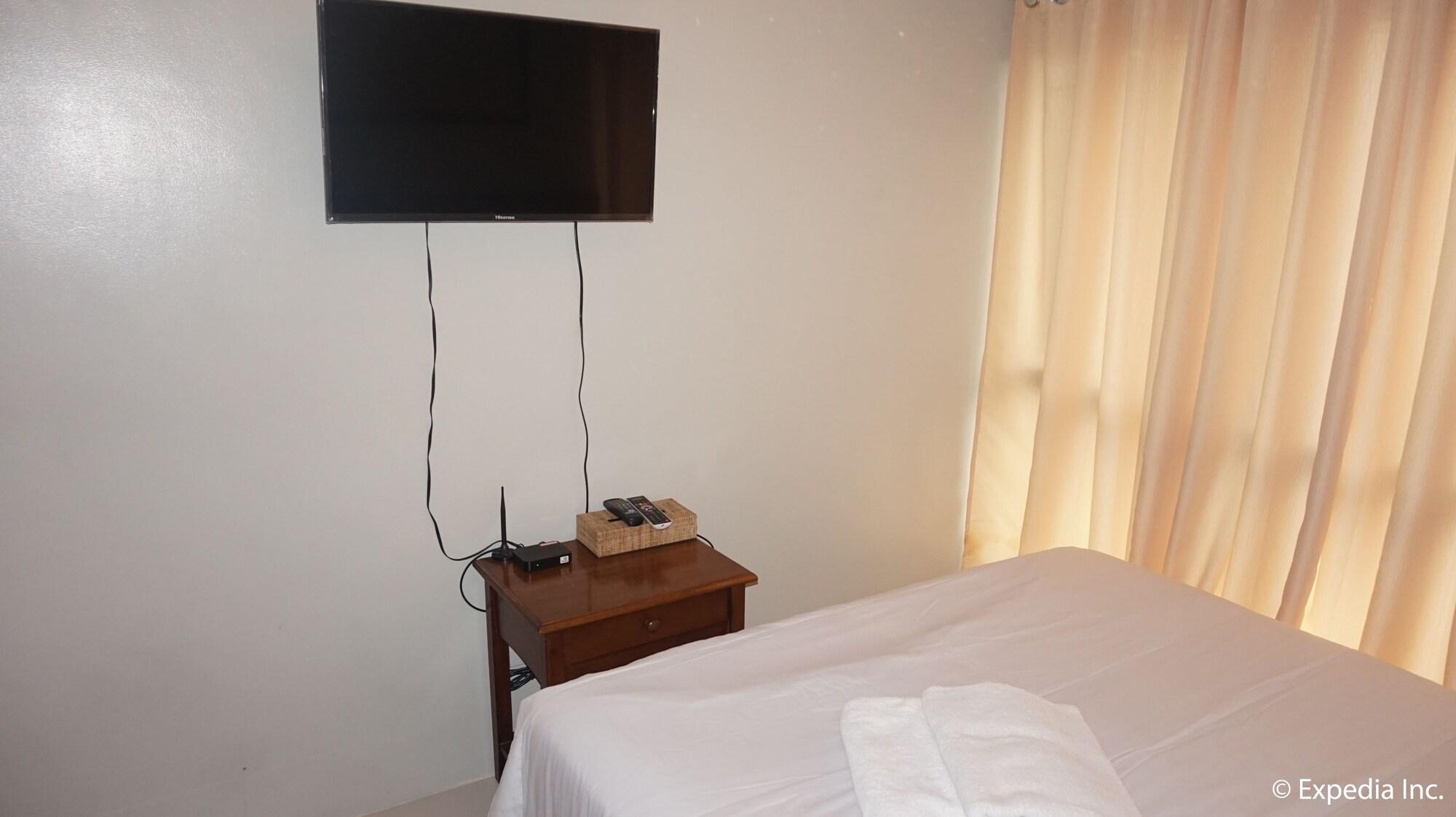 קואזון סיטי Pacific Park Hotel מראה חיצוני תמונה