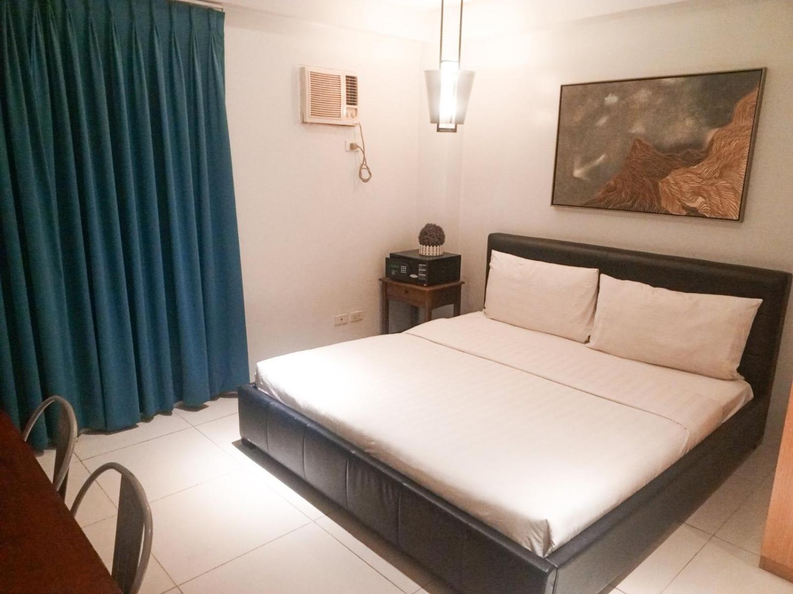 קואזון סיטי Pacific Park Hotel מראה חיצוני תמונה