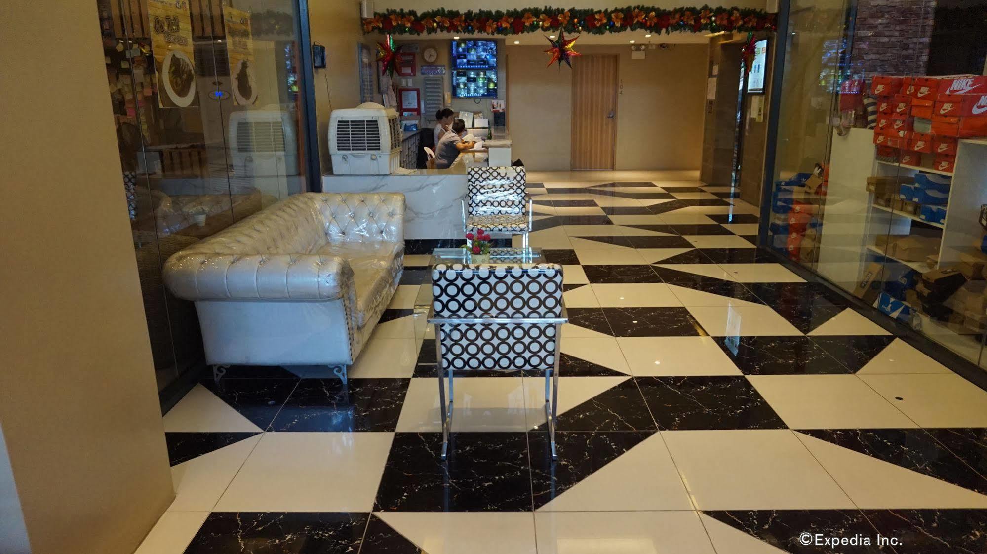 קואזון סיטי Pacific Park Hotel מראה חיצוני תמונה